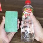 Mezcla jabón y vinagre, porque hasta las mucamas que limpian los hoteles lo hacen