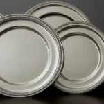 Blackened and oxidized silver, so you can clean it without ruining it: you have everything in the kitchen