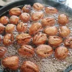 Throw the nuts in boiling water, the method you will no longer be able to do without
